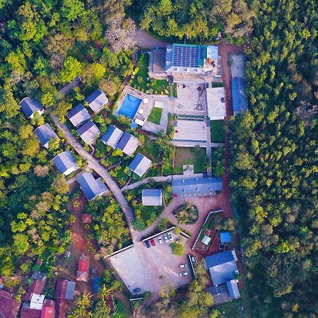 The Blossom Resort - Чикмагалур Экстерьер фото